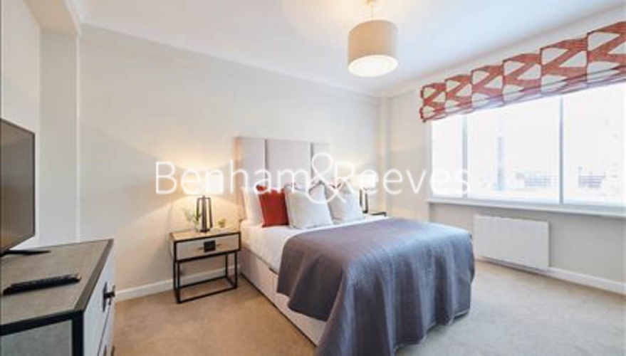 2  bedrooms flat to rent in Hill Street, Mayfair, W1J-image 3