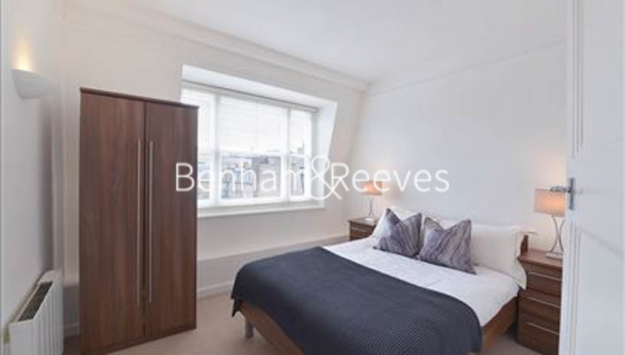 2  bedrooms flat to rent in Hill Street, Mayfair, W1J-image 2