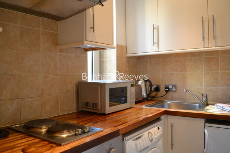 Studio flat to rent in Chelsea Cloisters, Chelsea, Sw3-image 3