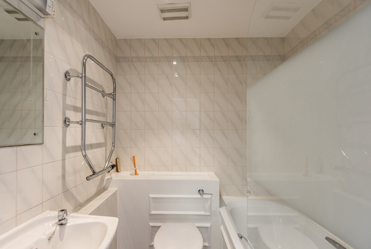 Studio flat to rent in Chelsea Cloisters, Sloane Avenue, SW3-image 4