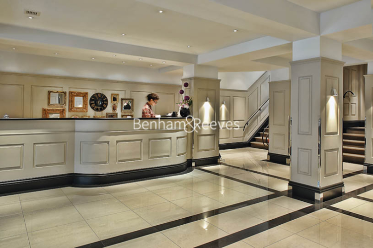 Studio flat to rent in Chelsea Cloisters, Sloane Avenue, SW3-image 6