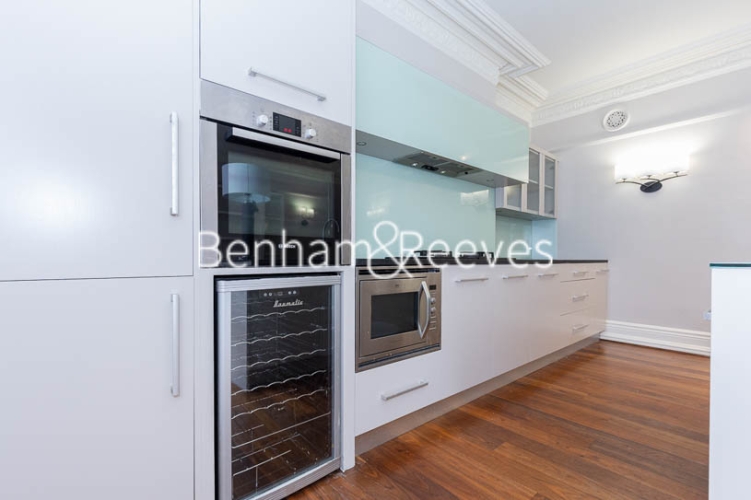 3  bedrooms flat to rent in Carlisle Mansions, Carlisle Place, Victoria SW1P-image 2