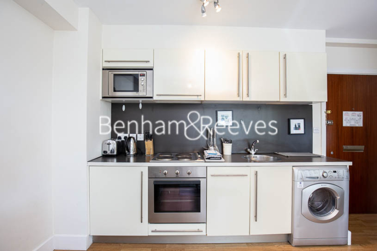 1  bedroom flat to rent in Nell Gwynn House, Chelsea, SW3-image 9