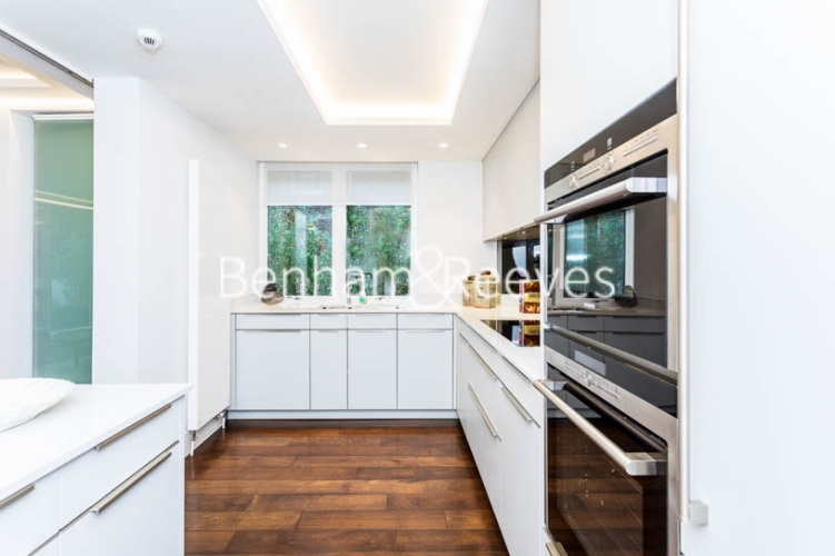 3 bedrooms flat to rent in Ebury Street, Belgravia, SW1W-image 2