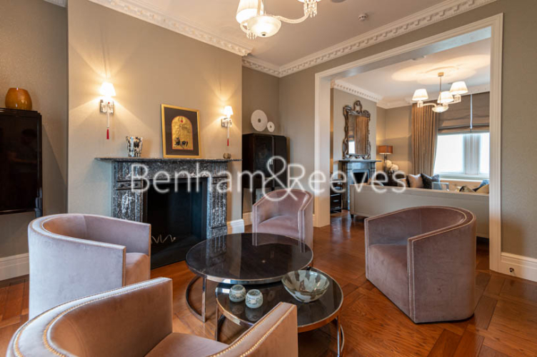 7  bedrooms house to rent in Thurloe Square, South Kensington, SW7-image 12