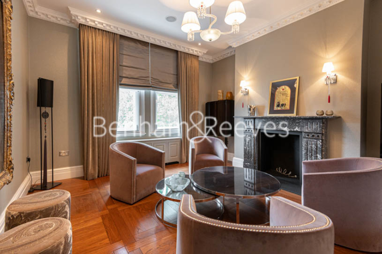 7  bedrooms house to rent in Thurloe Square, South Kensington, SW7-image 14