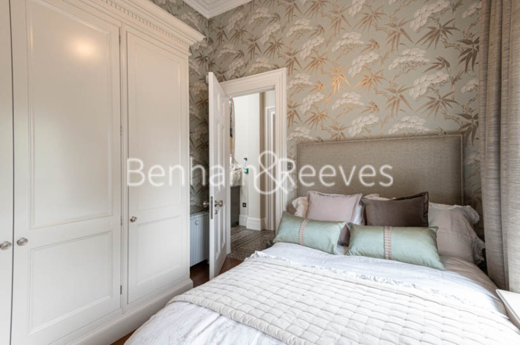 7  bedrooms house to rent in Thurloe Square, South Kensington, SW7-image 18