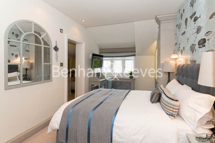 7  bedrooms house to rent in Thurloe Square, South Kensington, SW7-image 19