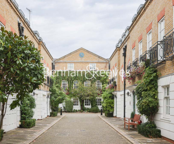 2  bedrooms flat to rent in Farrier Walk, Chelsea SW10-image 1