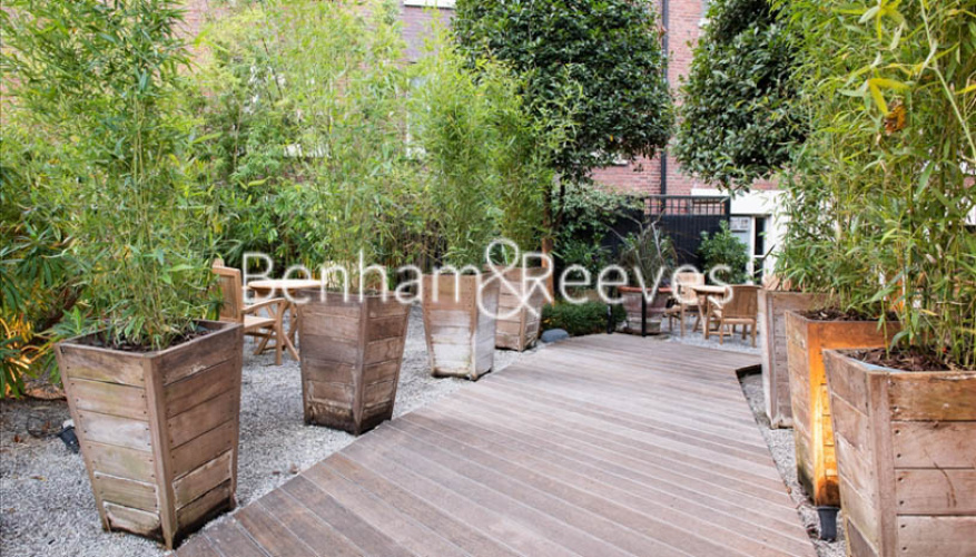 1  bedroom flat to rent in Hill Street, Mayfair, W1J-image 8