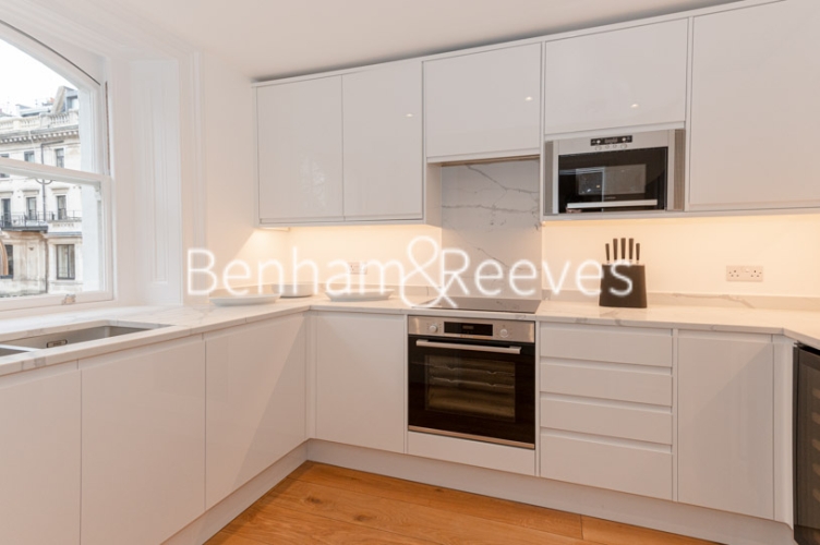 1 bedroom flat to rent in Ennismore Gardens, Knightsbridge, SW7-image 2