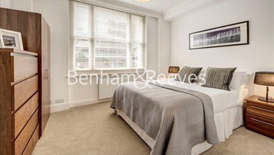 2  bedrooms flat to rent in 39 Hill Street, Mayfair, W1J-image 3