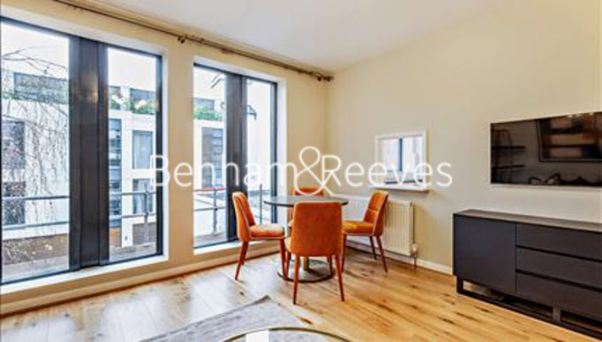 2 bedrooms flat to rent in Fulham Road, Knightsbridge, SW3-image 11