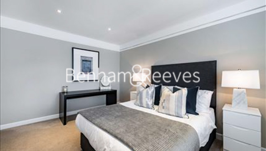1 bedroom flat to rent in 22 Hill Street, Mayfair, W1J-image 3