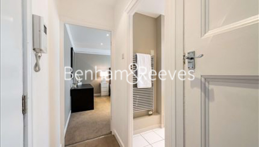 1 bedroom flat to rent in 22 Hill Street, Mayfair, W1J-image 11