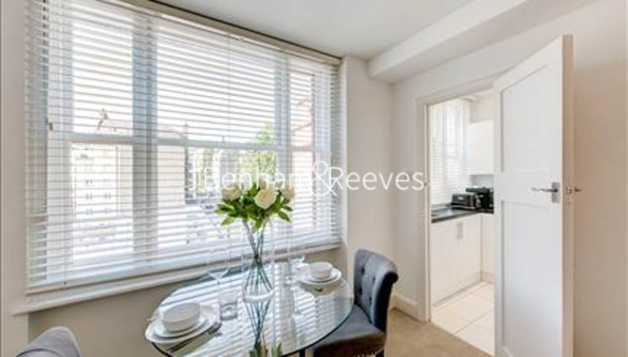 Studio flat to rent in Hill Street, Mayfair, W1J-image 8