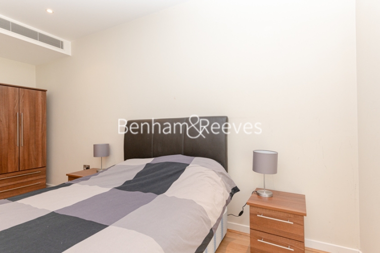 2 bedrooms flat to rent in Grosvenor Waterside, Chelsea Embankment, SW1W-image 17