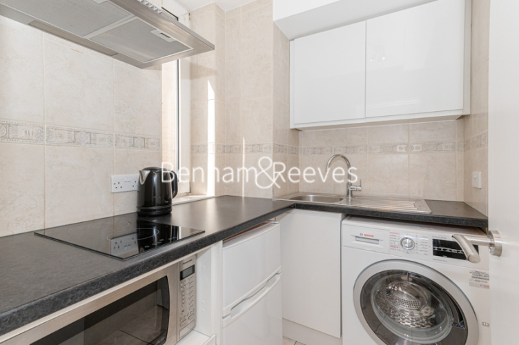 Studio flat to rent in Chelsea Cloisters, Sloane Avenue SW3-image 2