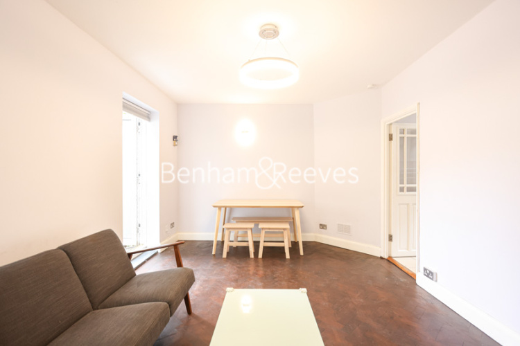 3  bedrooms flat to rent in Chelsea Manor Court, Chelsea, SW3-image 16
