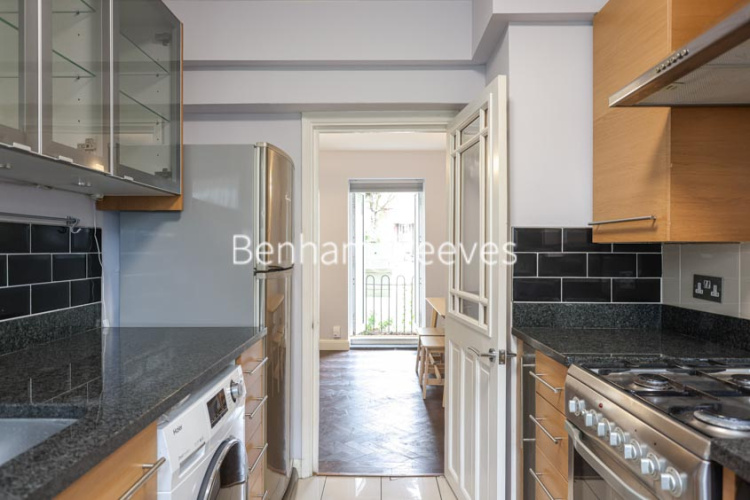 3 bedrooms flat to rent in Chelsea Manor Court, Chelsea Manor Street, SW3-image 17