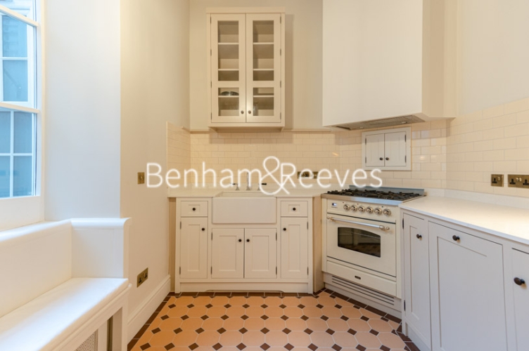 3 bedrooms flat to rent in Queensberry Place, Knightsbridge, SW7-image 8