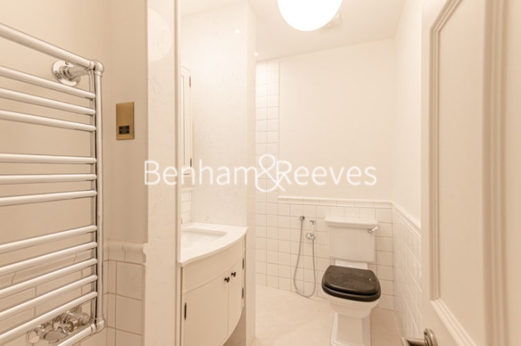 3 bedrooms flat to rent in Queensberry Place, Knightsbridge, SW7-image 10