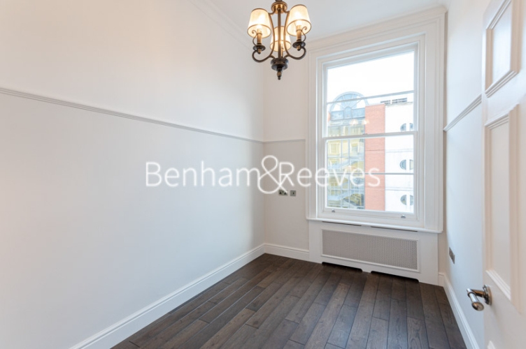 3 bedrooms flat to rent in Queensberry Place, Knightsbridge, SW7-image 16