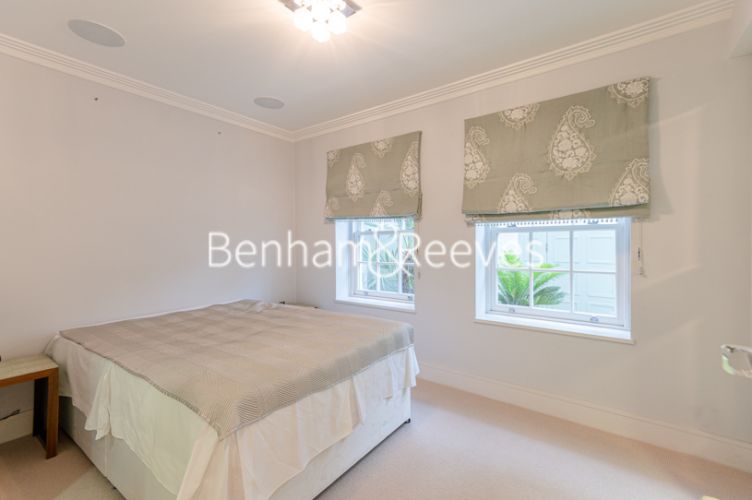 2 bedrooms flat to rent in Walpole Street, Chelsea, SW3-image 15