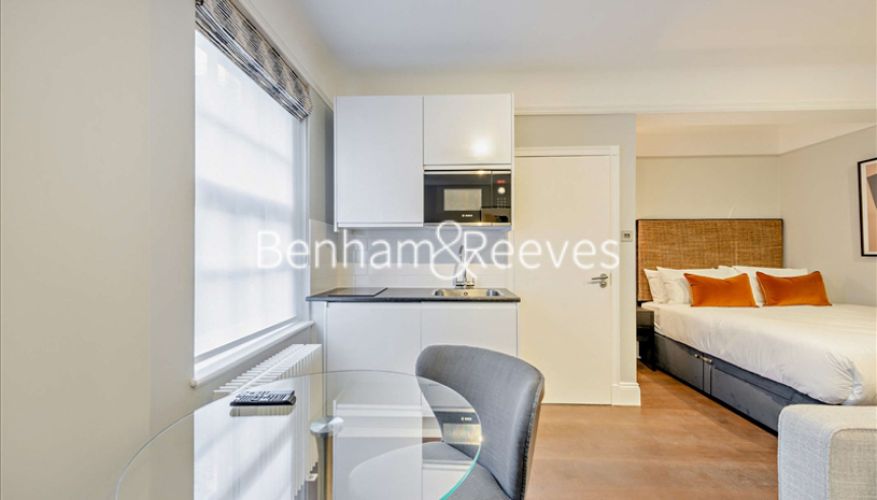 Studio flat to rent in Pelham Court, Chelsea SW3-image 2