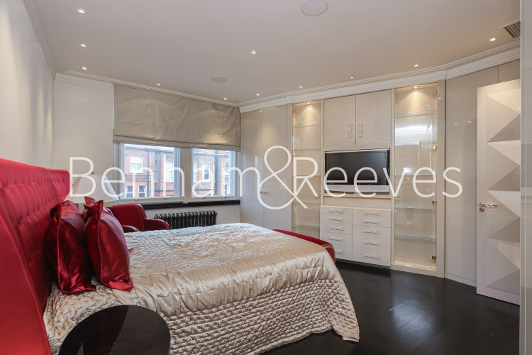 3  bedrooms flat to rent in Empire House, Thurloe Place, SW7-image 4