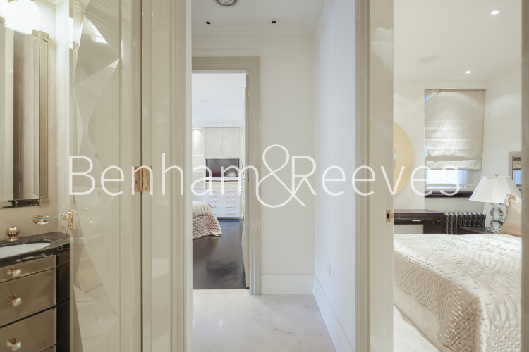 3  bedrooms flat to rent in Empire House, Thurloe Place, SW7-image 30