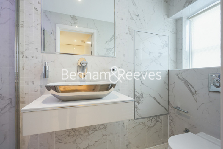 4 bedrooms house to rent in St. Catherine's Mews, Chelsea, SW3-image 5