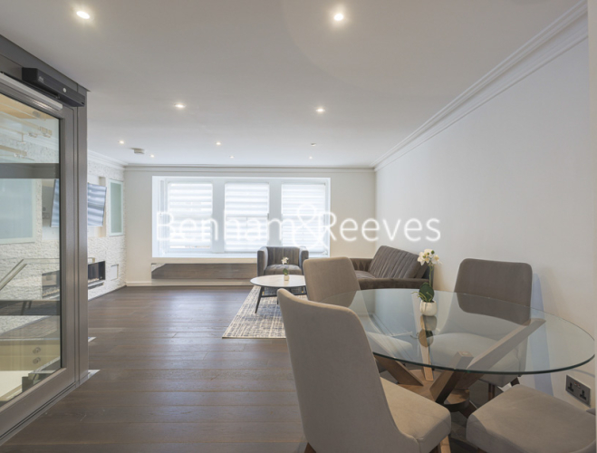 4  bedrooms house to rent in St. Catherine's Mews, Chelsea, SW3-image 7