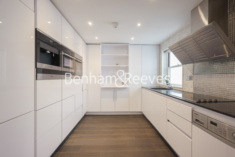 4  bedrooms house to rent in St. Catherine's Mews, Chelsea, SW3-image 12