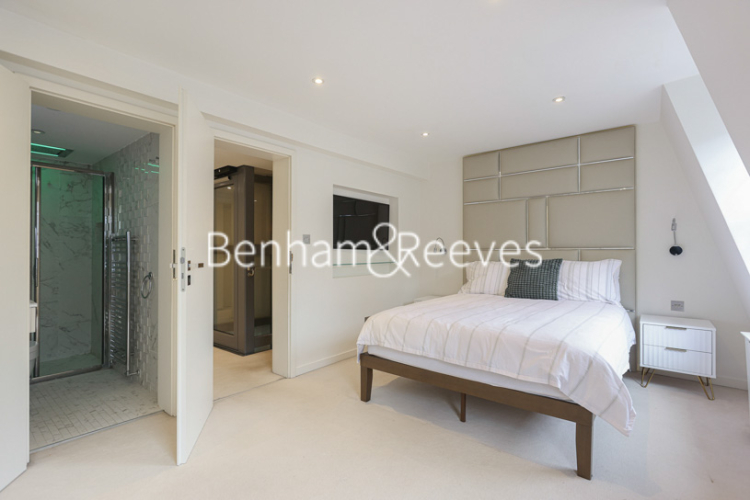 4  bedrooms house to rent in St. Catherine's Mews, Chelsea, SW3-image 27