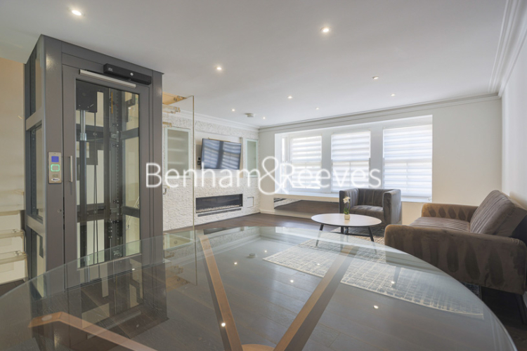 4  bedrooms house to rent in St. Catherine's Mews, Chelsea, SW3-image 30