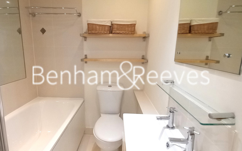 Studio flat to rent in Chelsea Cloisters, Sloane Avenue, SW3-image 3