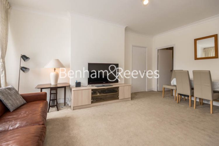 2  bedrooms flat to rent in St. Georges Court, Brompton Road, SW3-image 9