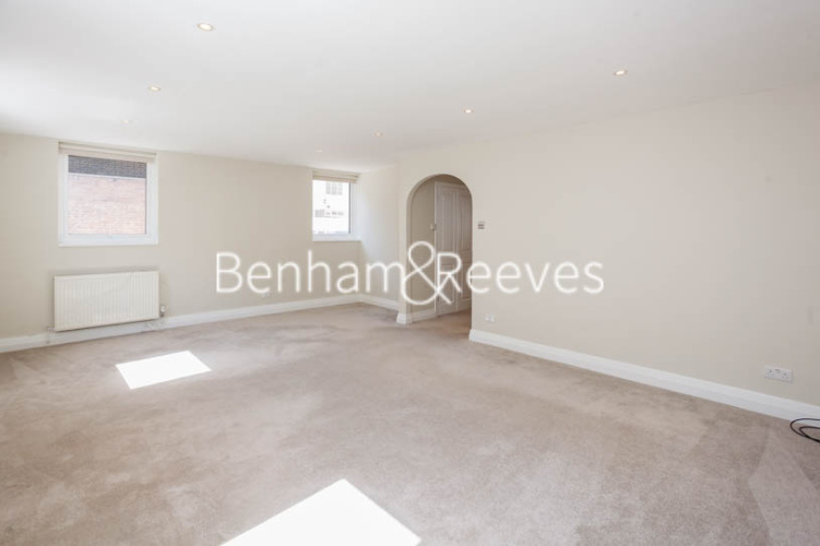 3  bedrooms flat to rent in Princes Gate Mews, South Kensington, SW7-image 8