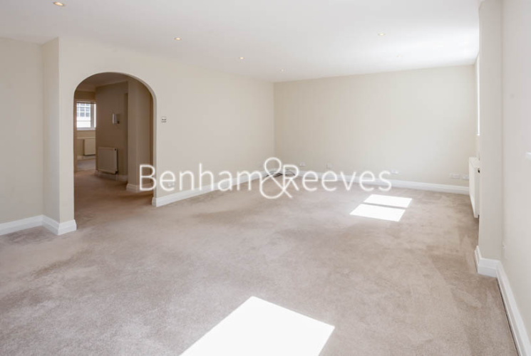 3  bedrooms flat to rent in Princes Gate Mews, South Kensington, SW7-image 12
