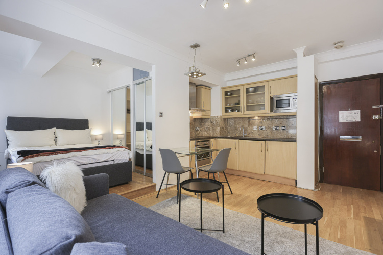 Studio flat to rent in Nell Gwynn House, Sloane Avenue, Chelsea, SW3-image 3