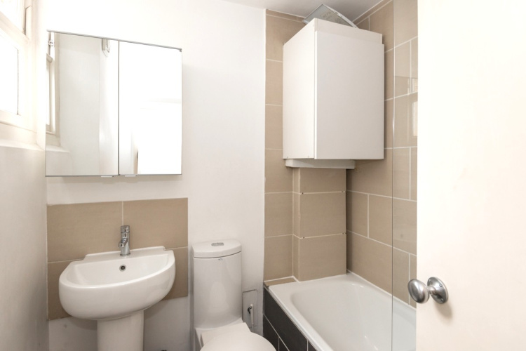 1  bedroom flat to rent in The Marlborough, Chelsea, SW3-image 7