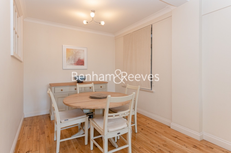 2 bedrooms flat to rent in St Georges Court Brompton Road SW3-image 3