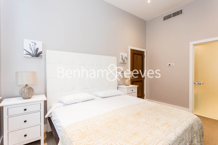2 bedrooms flat to rent in Hans Crescent, Knightsbridge, SW1X-image 3
