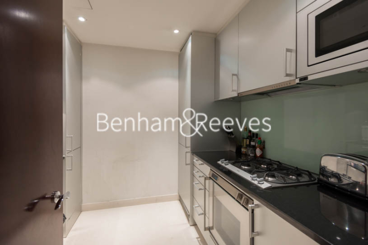 1  bedroom flat to rent in The Knightsbridge Apartments, Knightsbridge, SW7-image 2