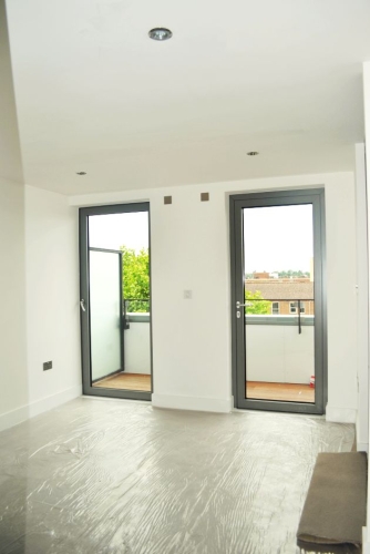 1  bedroom flat to rent in Portobello Square, Notting Hill Gate, W10-Floorplan