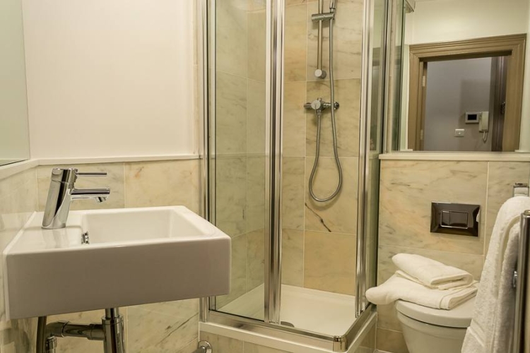 2  bedrooms flat to rent in Highwood House W1-image 5