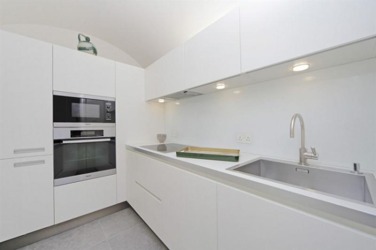 1  bedroom flat to rent in Lancaster Gate, Hyde Park, W2-image 2