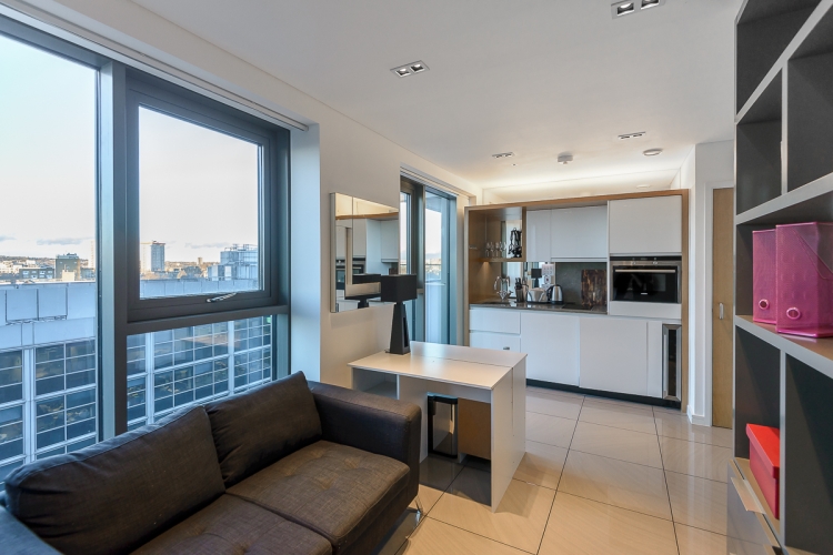 Studio flat to rent in Triton Tower, Regent's Park, NW1-image 1