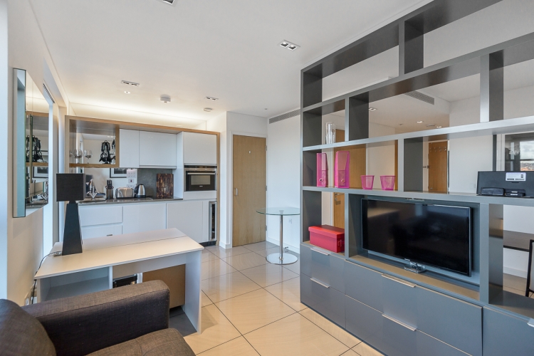 Studio flat to rent in Triton Tower, Regent's Park, NW1-image 5